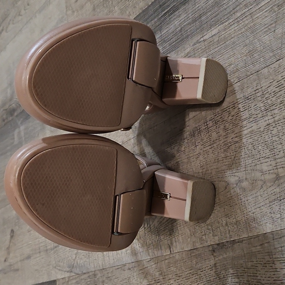 Pashion Footwear Tan Jocelyn - Picture 4 of 4